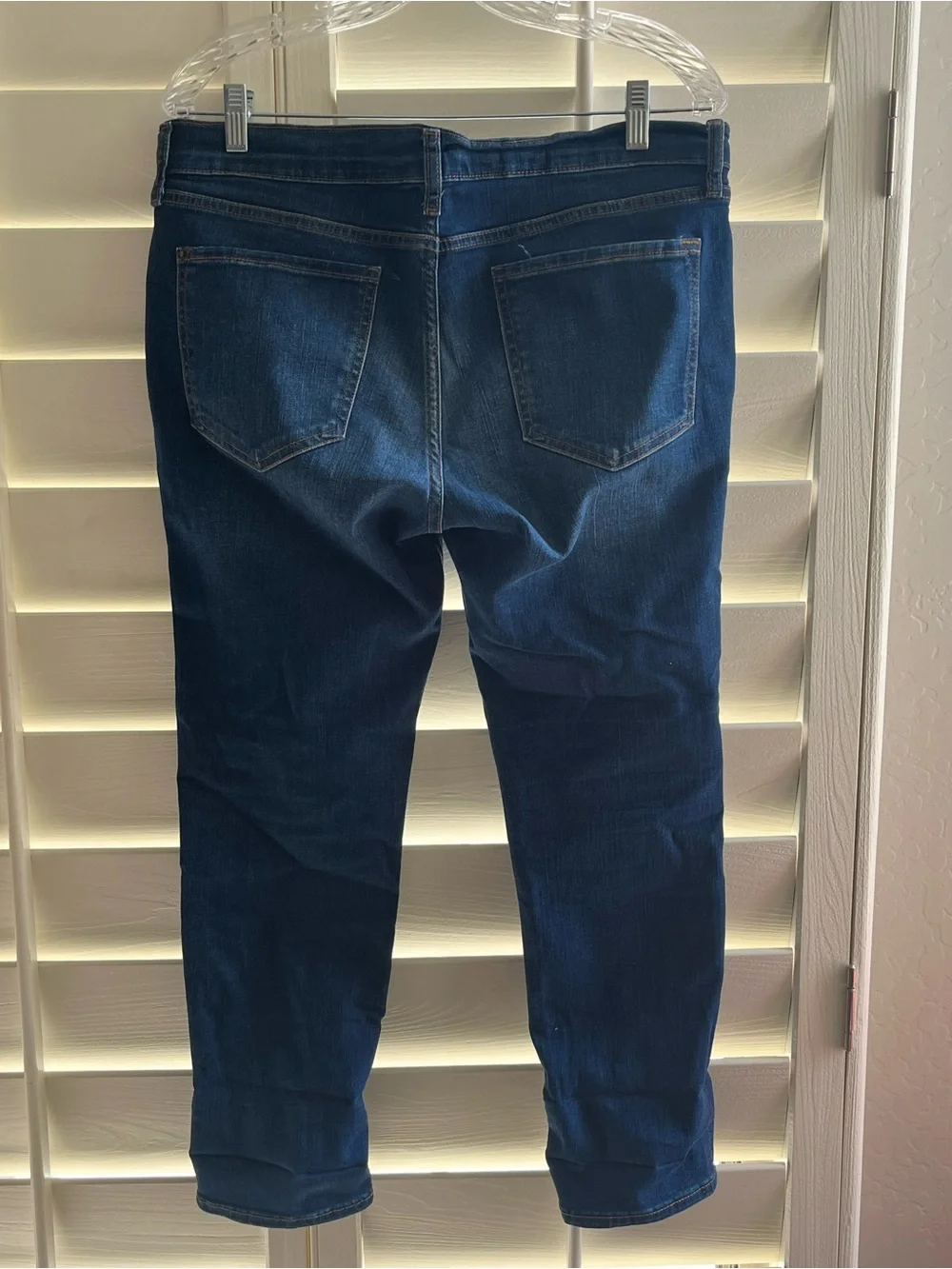 Old Navy Indigo Cropped Stretch Jeans - Picture 4 of 4
